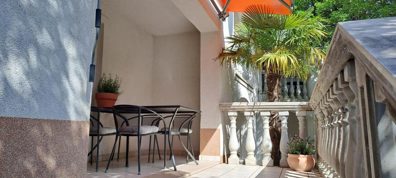Villa Haus Niko Senj  Eksteriør billede