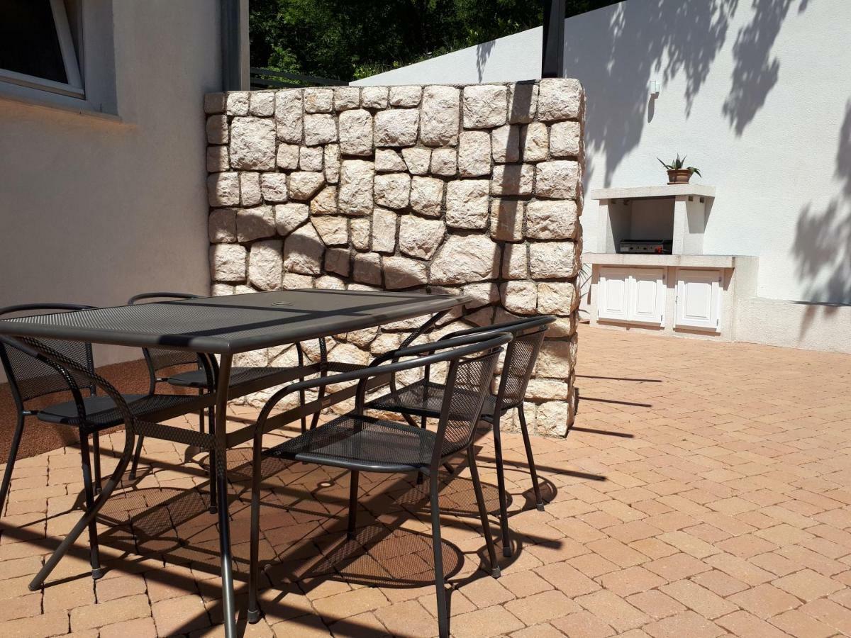 Villa Haus Niko Senj  Eksteriør billede